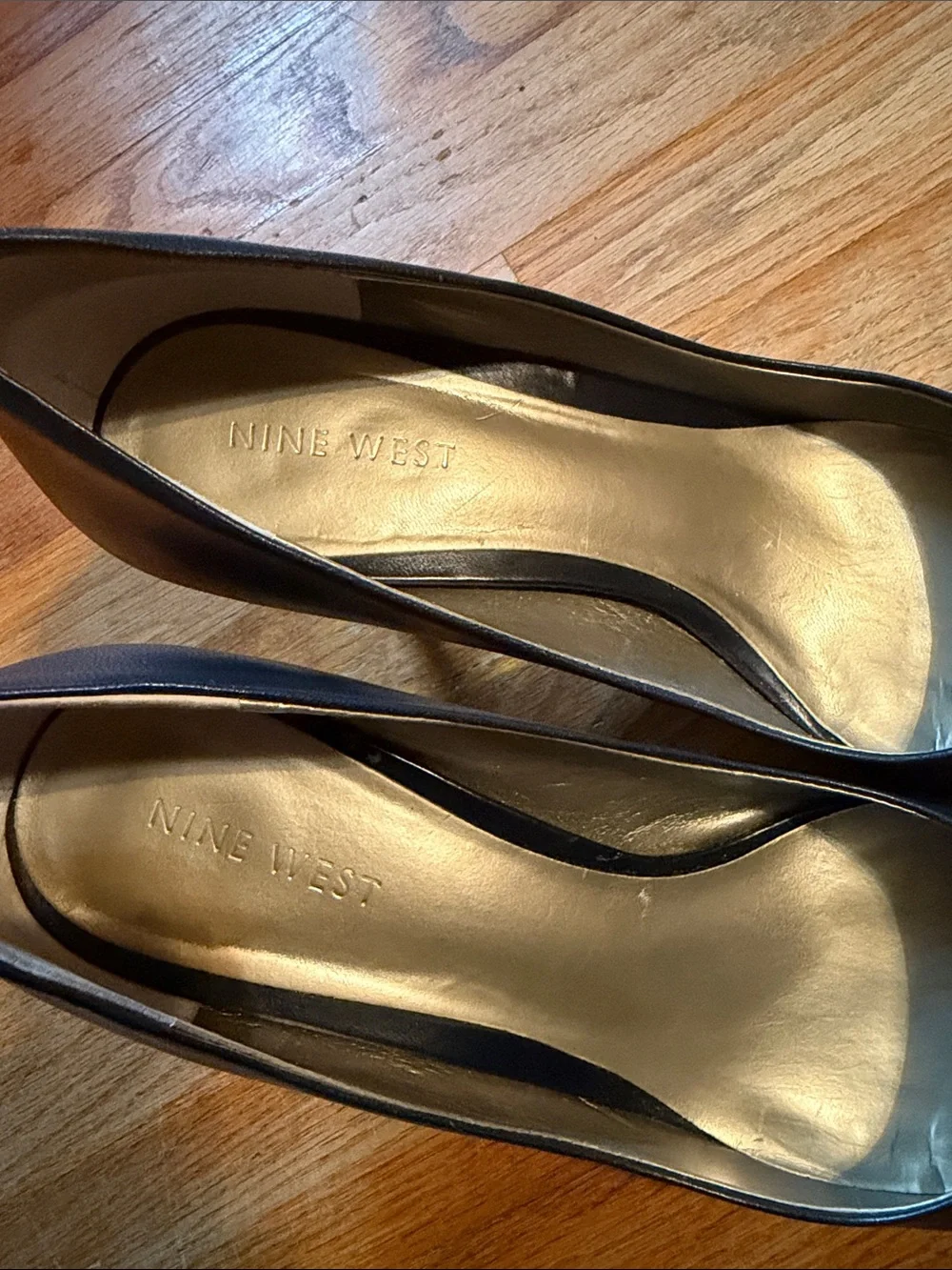 Nine West Black Pointed Leather Pumps